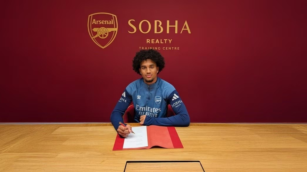 OFFICIAL: 18-year-old defender Jaden Dixon signs for Arsenal from Stoke City