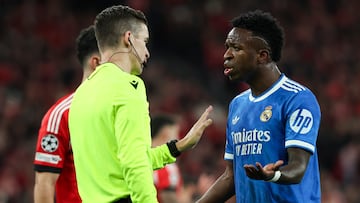 Why was the Real Madrid vs Benfica game stopped? What was said to Vinicius Jr?